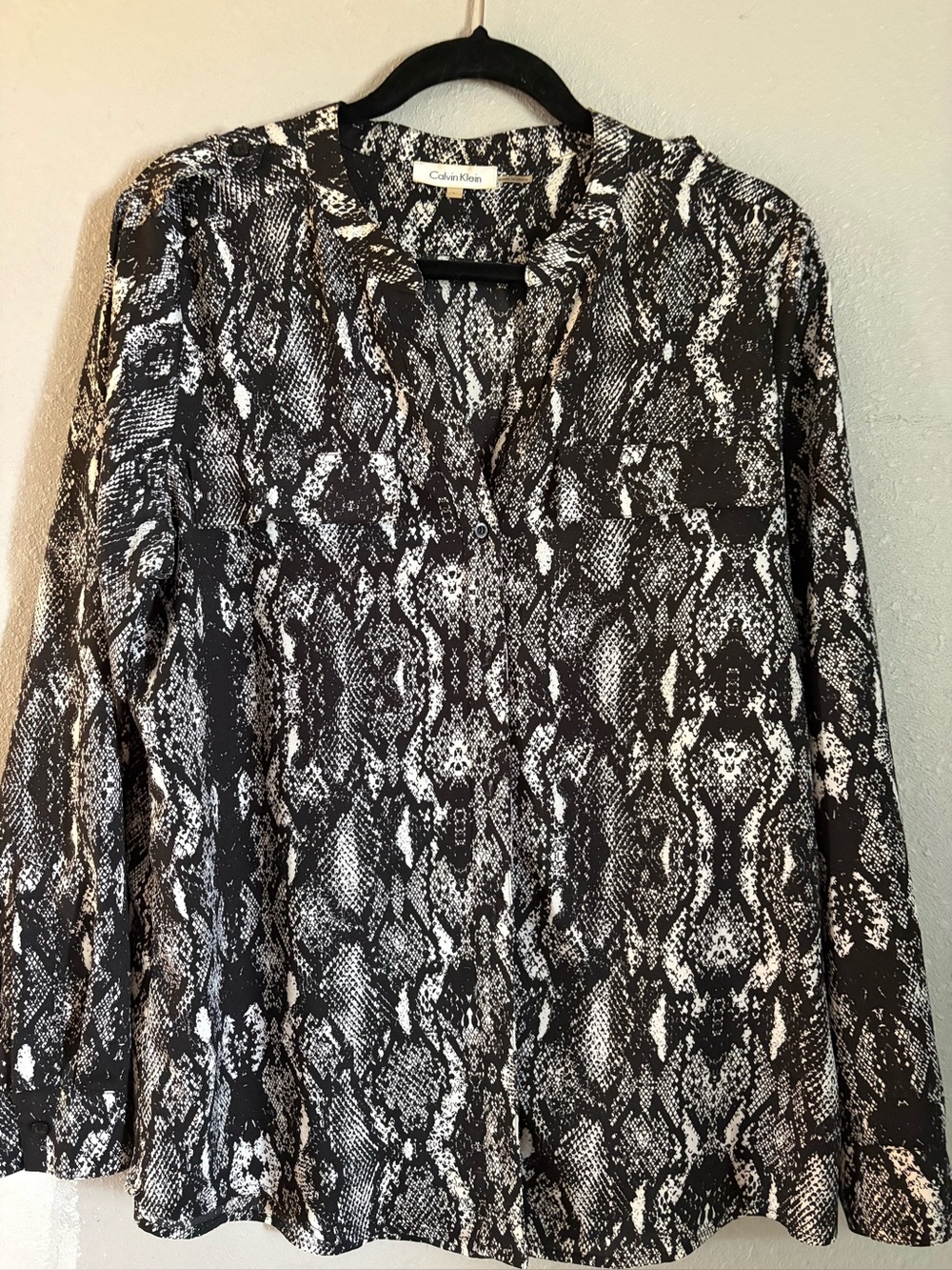 Calvin Klein Black & White Snake-Print V-Neck Blouse